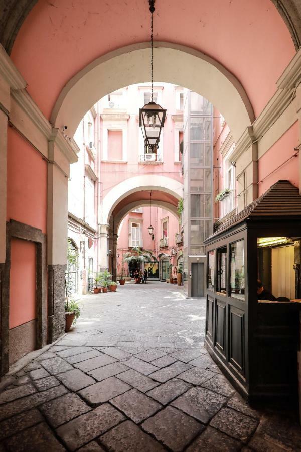 Toledo 16 Luxury Suites Neapel Exterior foto